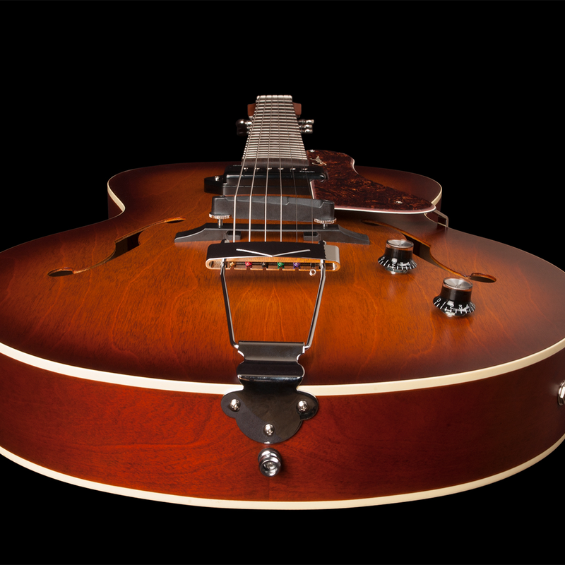 GODIN 5th Avenue Kingpin P90 Cognac Burst avec étui TRIC 