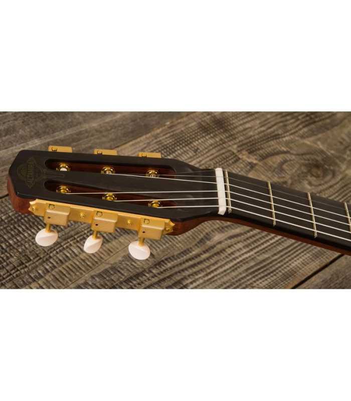 Guitare classique avec étui Altamira manouche MD RN RN