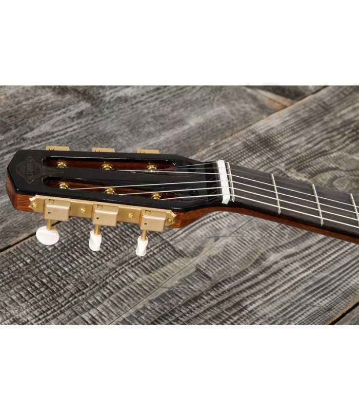 Guitare classique avec étui Altamira manouche M01 RN