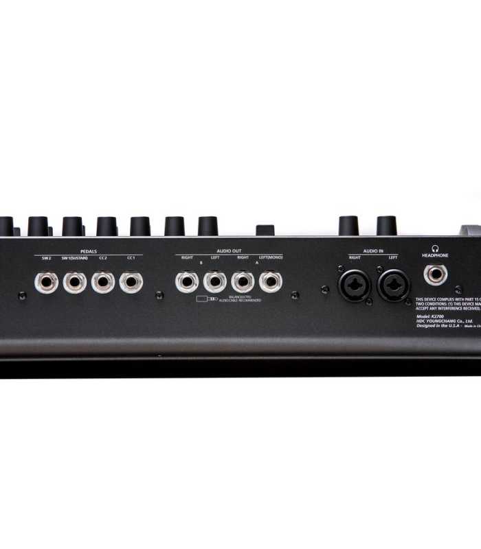 Synthétiseur workstation Kurzweil K2700