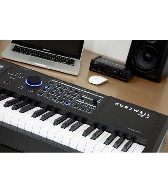 Sintetizador workstation Kurzweil PC4